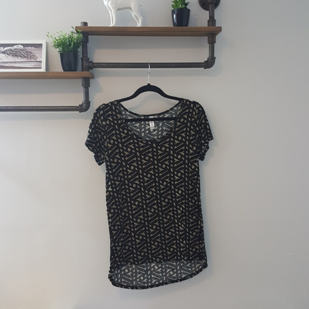 Lularoe top